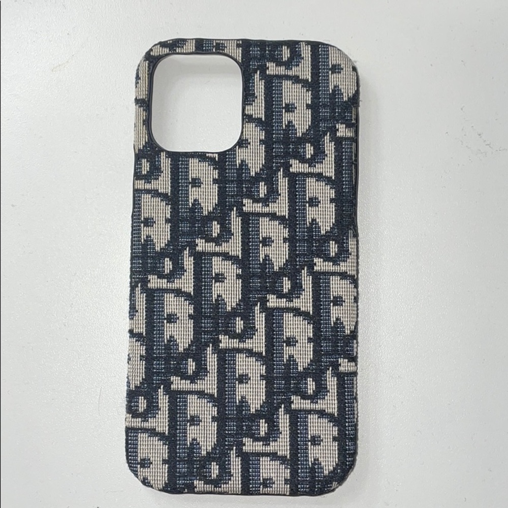 Dior iphone case